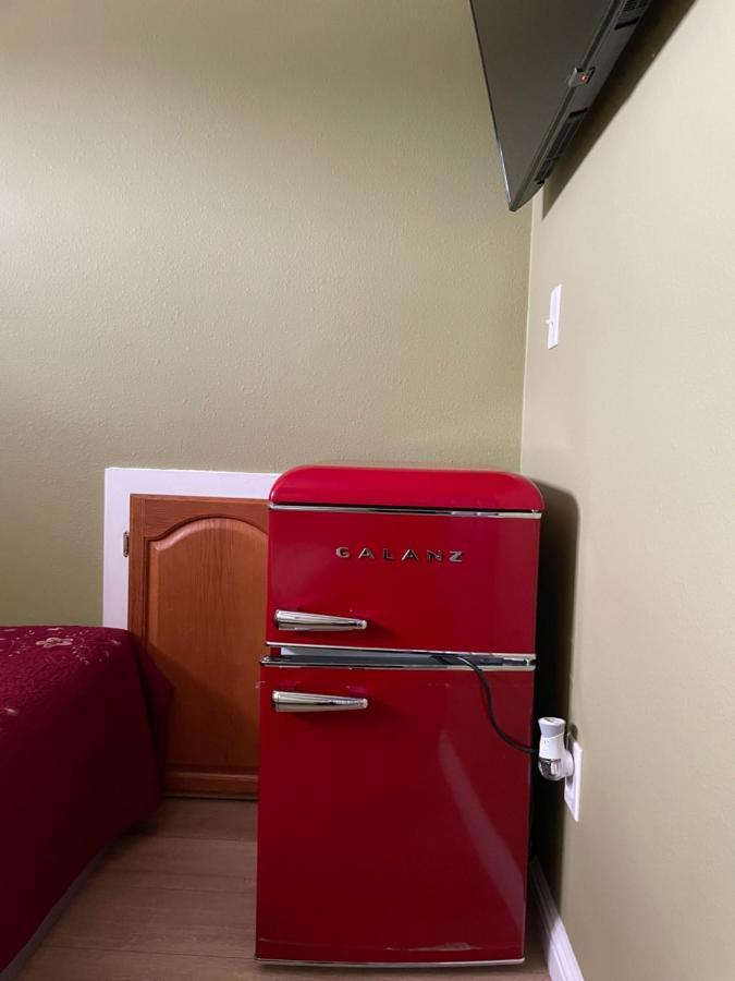 Séjour chez l'habitant Private In Angeles La With Tv & Wifi & Ac & View Of Hollywood Sign & Private Fridge & Shared Kitchen!!! *