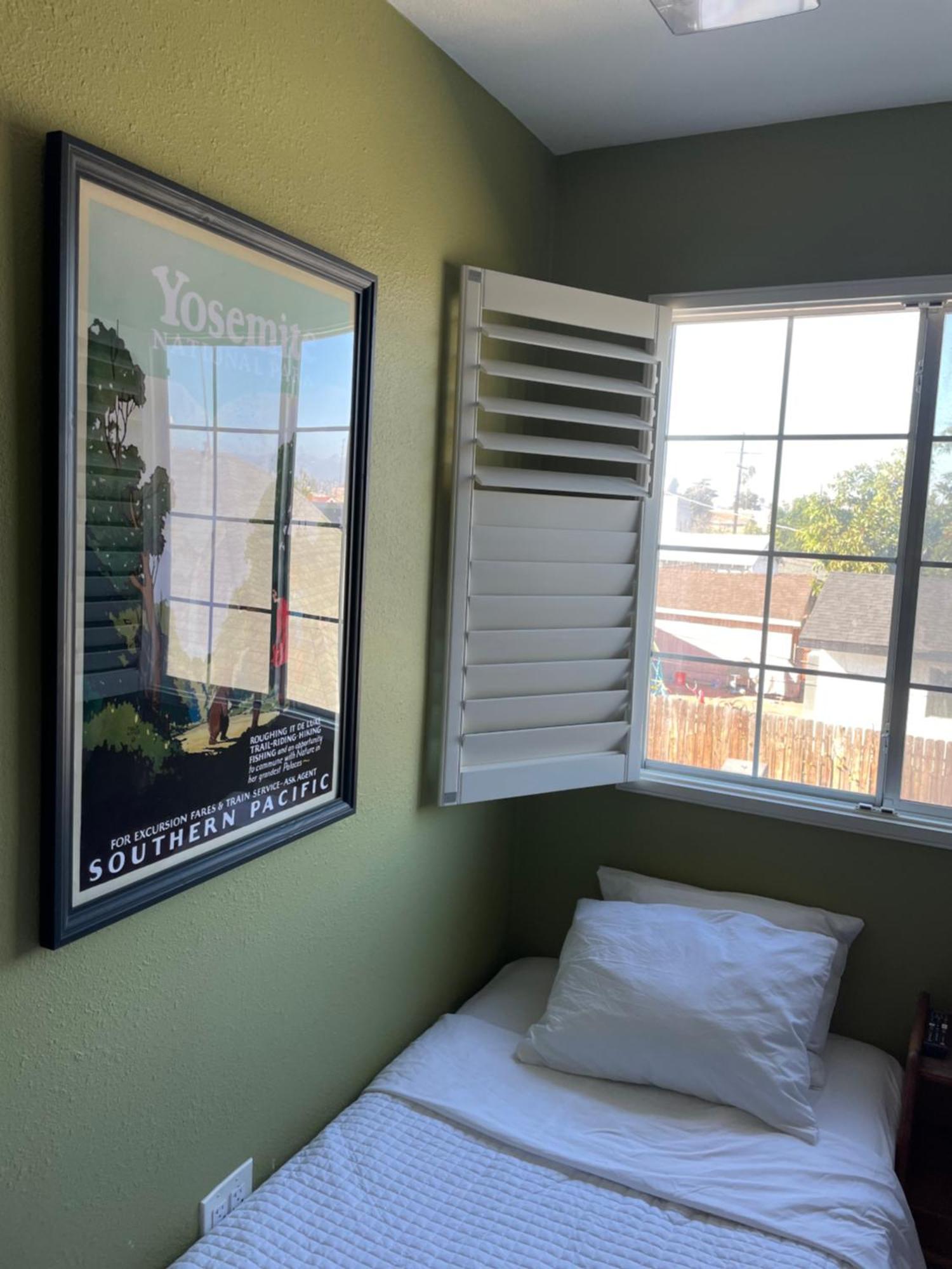 Private In Angeles La With Tv & Wifi & Ac & View Of Hollywood Sign & Private Fridge & Shared Kitchen!!! Séjour chez l'habitant Los Angeles